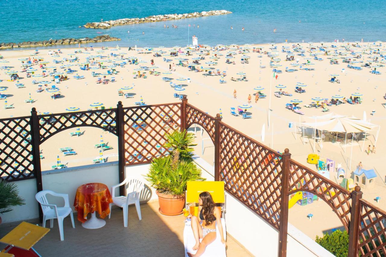 Hotel Driade Sul Mare Rimini Luaran gambar